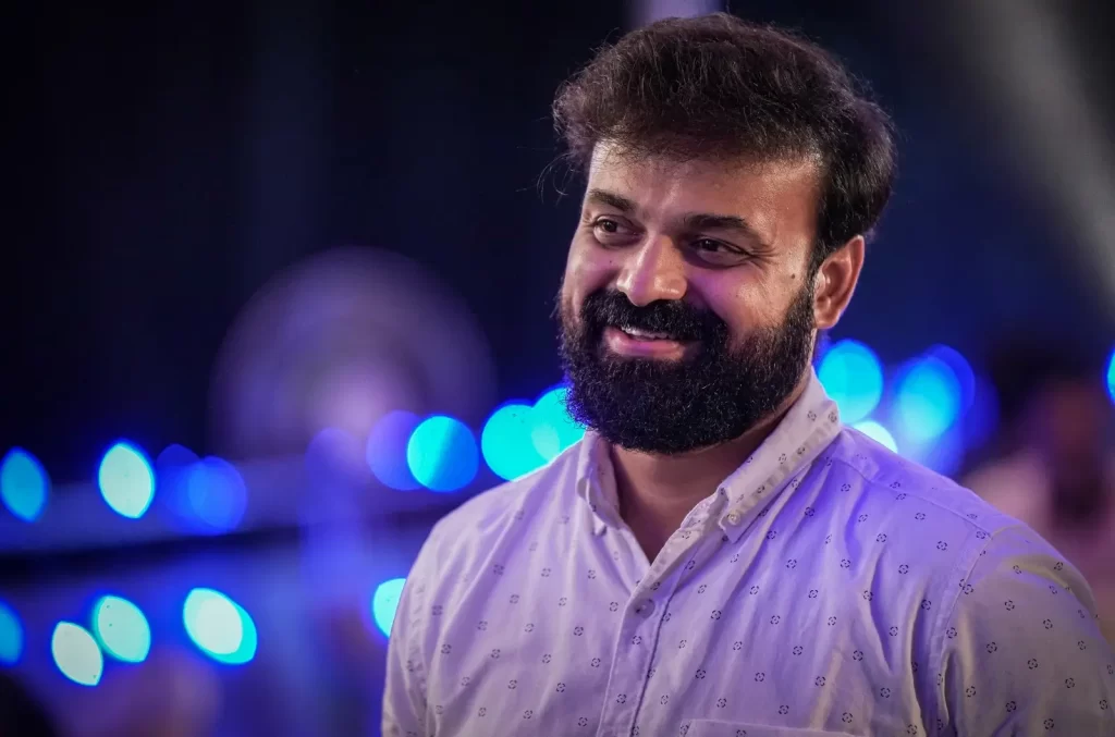 2018 Everyone Is A Hero Movie Stills Kavya Film Company 26